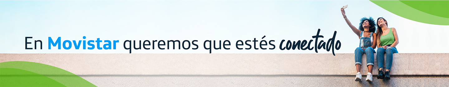 En Movistar queremos que estés conectado. Chicas tomándose una selfie
